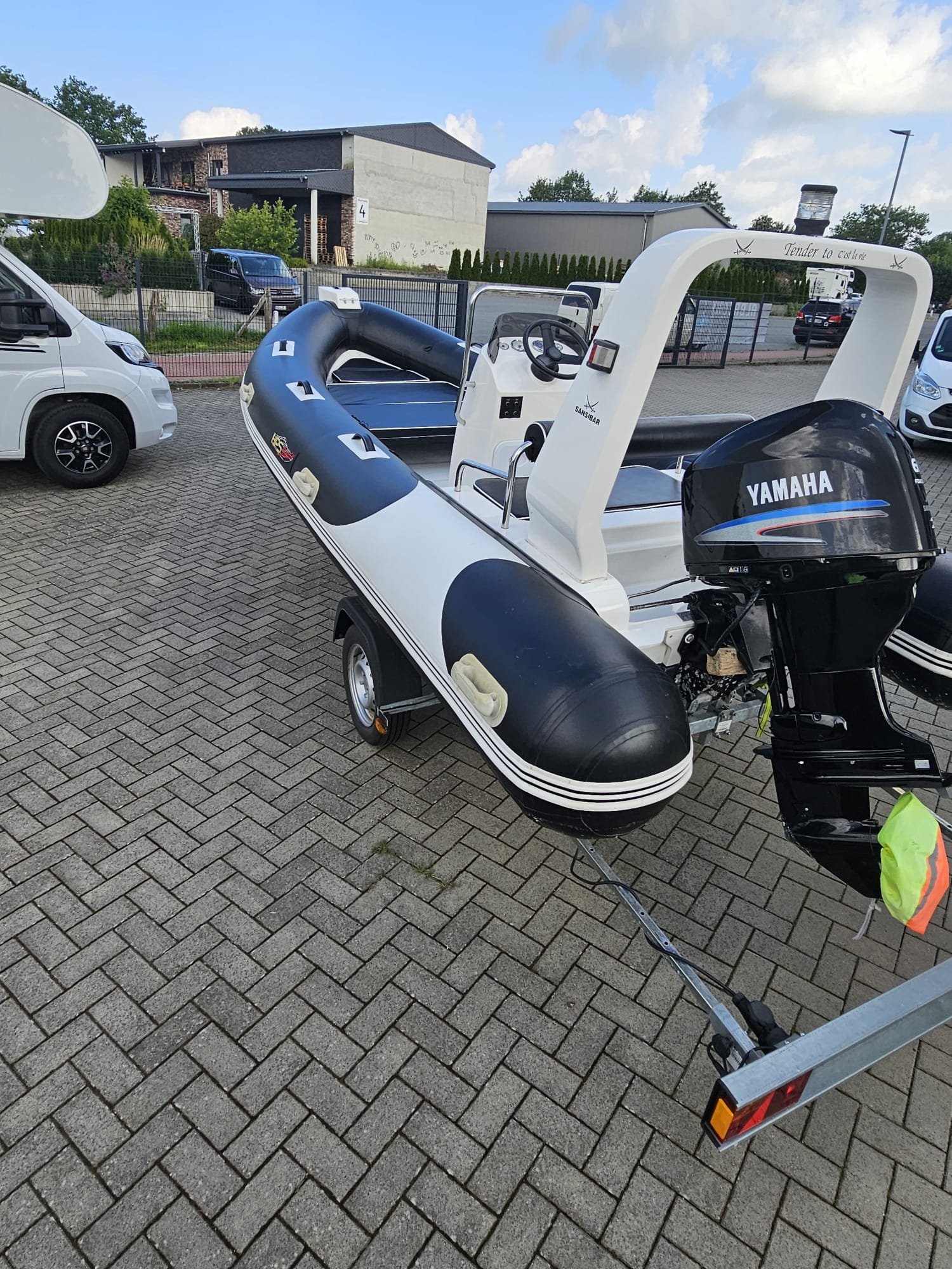 Rib Schlauchboot 5,00m x 2,0m mit 60 PS Parsun und neuen Trailer!